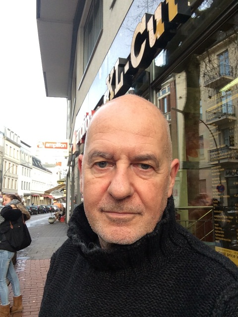 <b>Andreas Werner</b>, 58, ist seit 30 Jahren Redakteur, zuerst bei der Frankfurter ... - werner